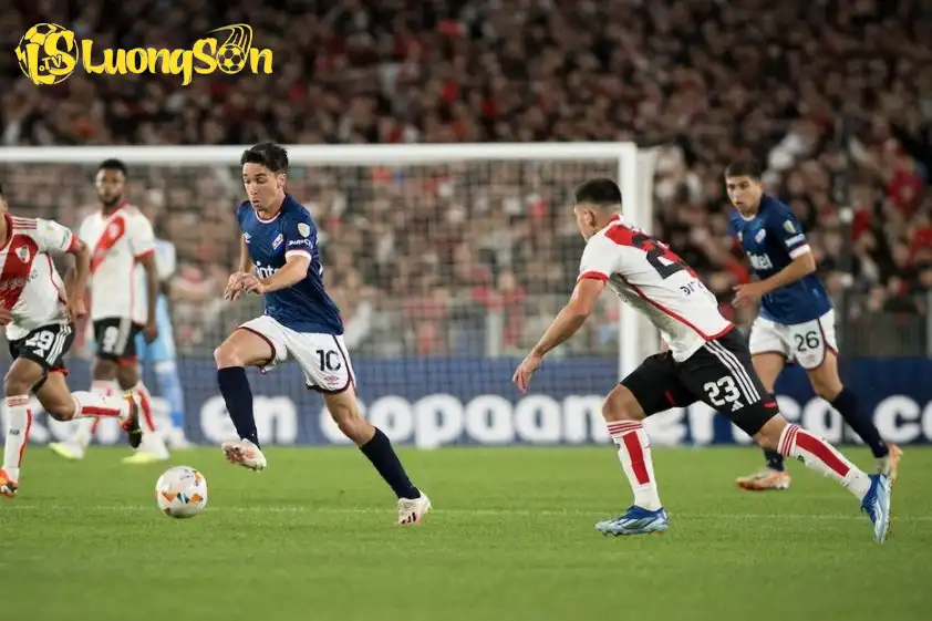 Nacional được đánh giá vượt trội Nacional được đánh giá vượt trội