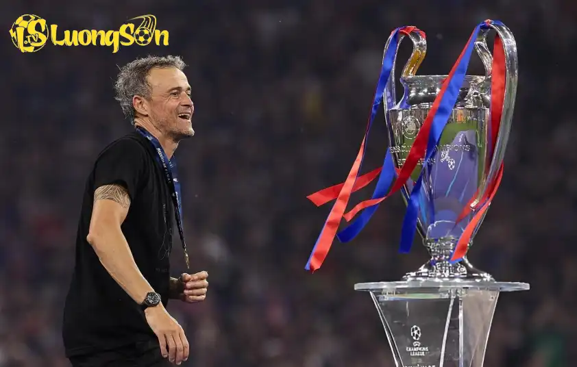 Luis Enrique quyết tâm cùng PSG chinh phục Siêu cúp châu Âu Luis Enrique quyết tâm cùng PSG chinh phục Siêu cúp châu Âu