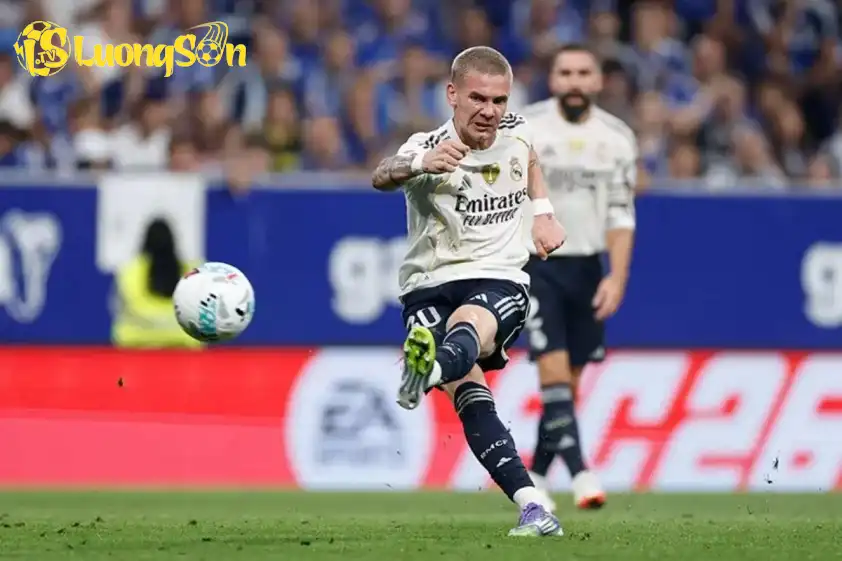 Mastantuono có trận đá chính đầu tiên cho Real Madrid (Ảnh: CLB). Mastantuono có trận đá chính đầu tiên cho Real Madrid (Ảnh: CLB).