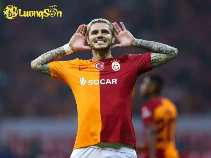 Icardi đang lĩnh xướng hàng công của Galatasaray khi Osimhen gặp chấn thương