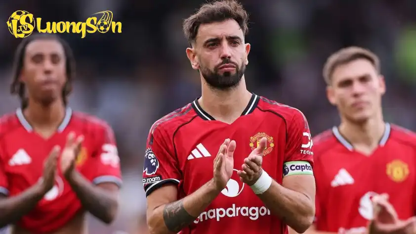 Bruno Fernandes thừa nhận sự lo lắng trước mỗi trận đấu của MU (Ảnh: GOAL) Bruno Fernandes thừa nhận sự lo lắng trước mỗi trận đấu của MU