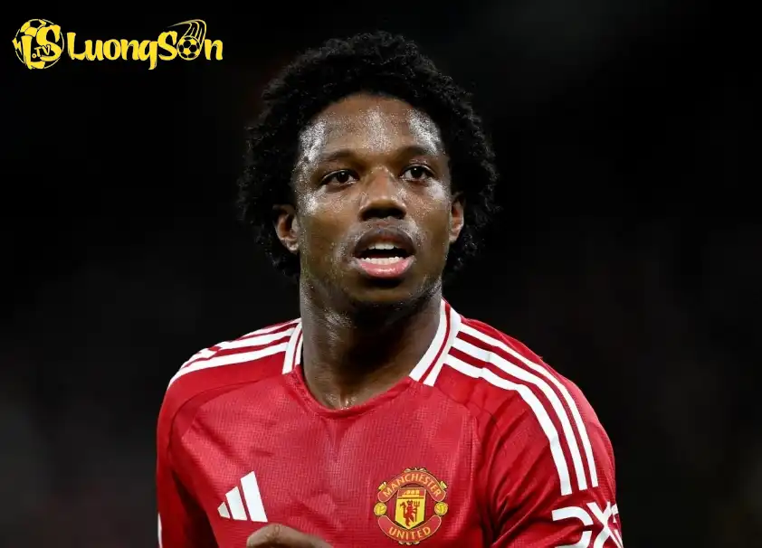 Tyrell Malacia không còn tương lai tại Old Trafford (Ảnh: GOAL) Tyrell Malacia không còn tương lai tại Old Trafford (Ảnh: GOAL)