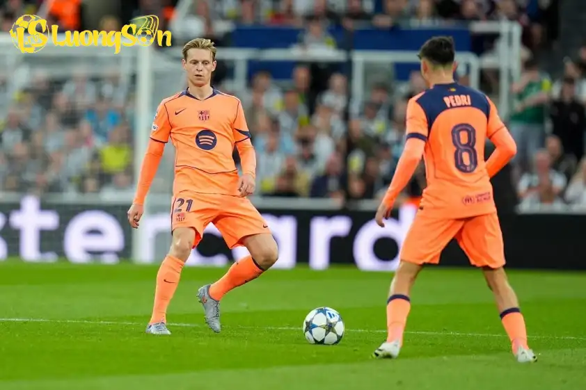 Sẽ rất khó khăn cho Barca nếu De Jong không thể ra sân ở Siêu kinh điển.