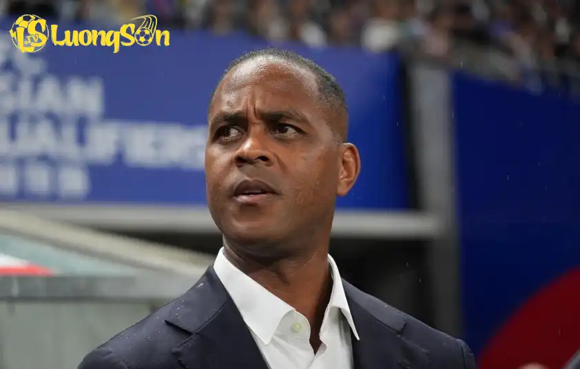 HLV Patrick Kluivert bị sa thải sau chưa đầy một năm tại vị