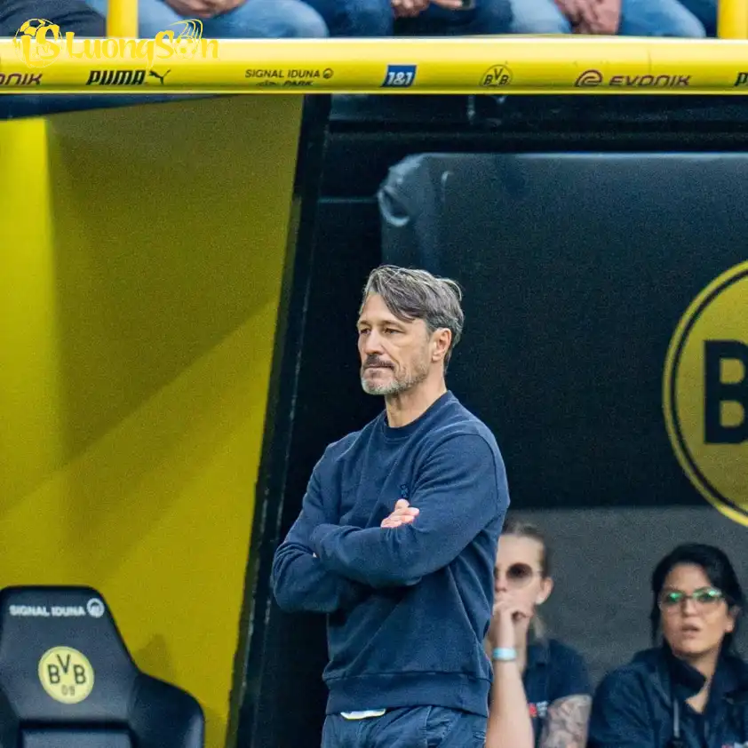 HLV Niko Kovac bảo vệ học trò sau sai lầm chết người (Ảnh: CLB) HLV Niko Kovac bảo vệ học trò sau sai lầm chết người