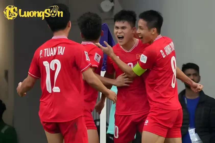 Đội tuyển Việt Nam vẫn còn nhiều cơ hội góp mặt tại World Cup trong tương lai Đội tuyển Việt Nam vẫn còn nhiều cơ hội góp mặt tại World Cup trong tương lai