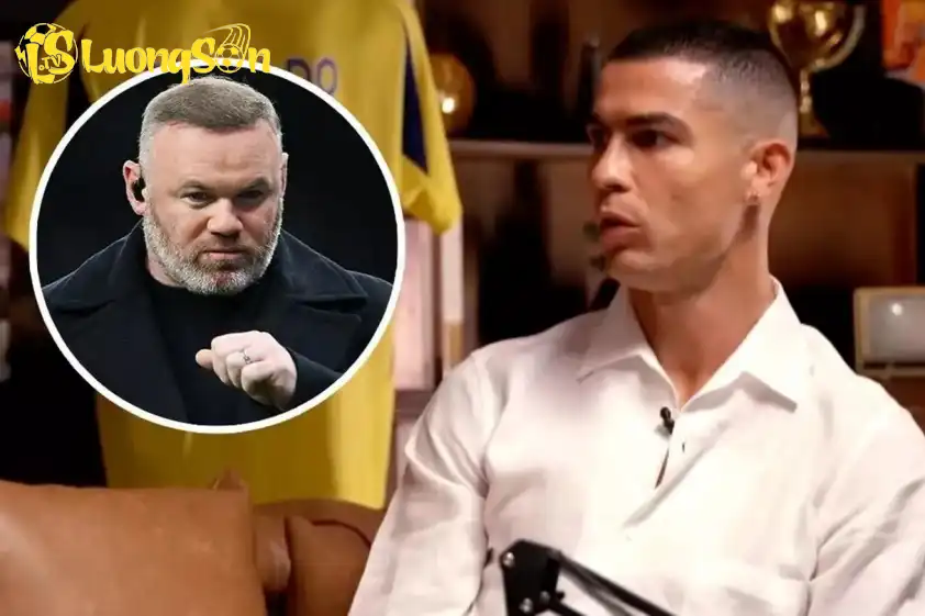 Ronaldo tỏ ra không mấy quan tâm đến lời bình luận của Rooney Ronaldo tỏ ra không mấy quan tâm đến lời bình luận của Rooney